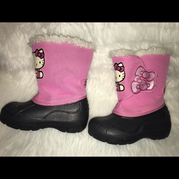 ✨Hello Kitty Faux Fur Lining Boots L (9/10) - Picture 2 of 4